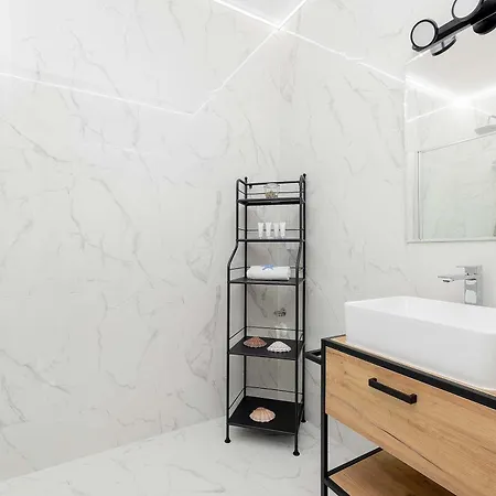 Nowoczesny W Kolobrzegu Spokojna Okolica Parking By Renters Apartamento *